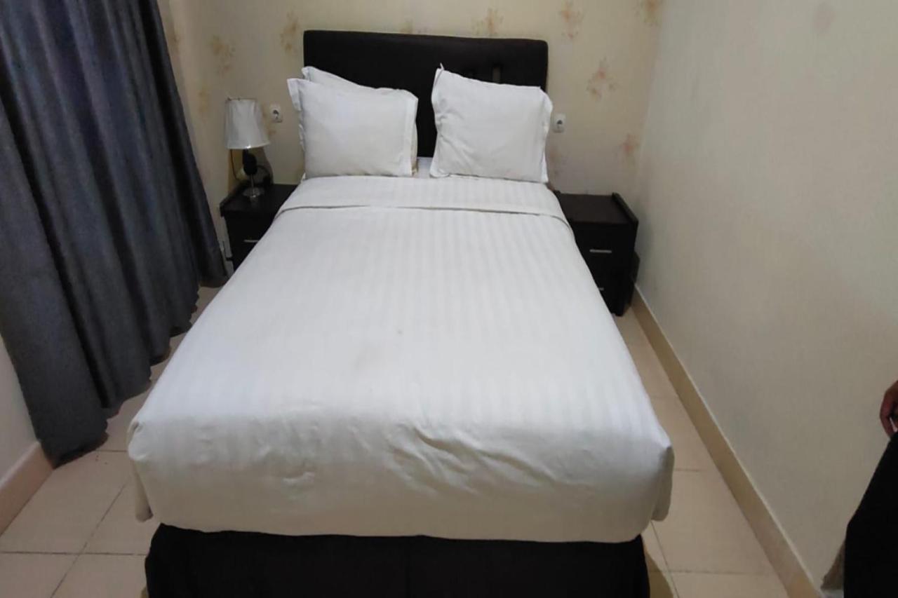 Spot On 92196 Kost Axcel Hotel Banjarmasin  Bagian luar foto